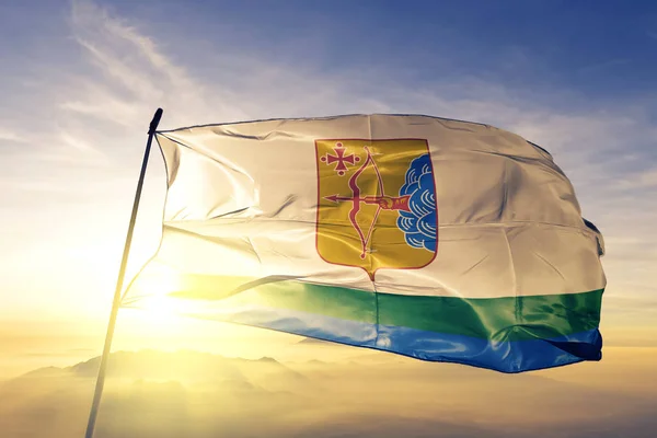 Kirov Oblast Rússia Tecido Pano Bandeira Têxtil Acenando Nevoeiro Nascer — Fotografia de Stock
