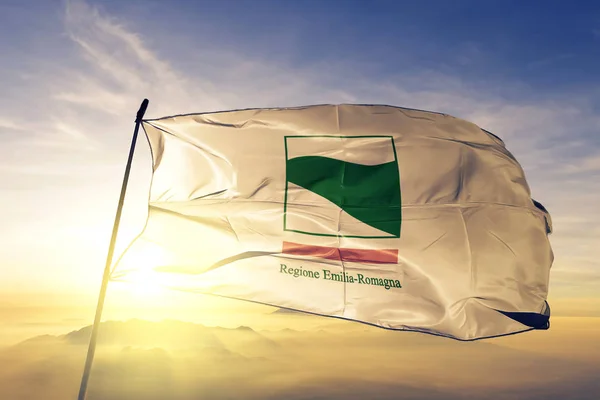 Emilia Romaña Región Italia Bandera Tela Tela Ondeando Amanecer Niebla — Foto de Stock