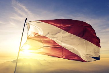 Barotseland İngiltere bayrağı Tekstil Kumaş kumaş üst gündoğumu sis sis üzerinde sallayarak