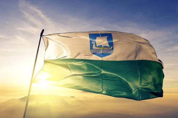 Saare Megye Észtország Zászló Szövet Szövet Integetett Felső Sunrise Köd — Stock Fotó