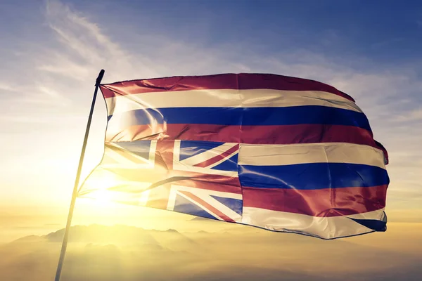 Soberania Havaiana Movimento Bandeira Tecido Tecido Acenando Névoa Nascente Sol — Fotografia de Stock
