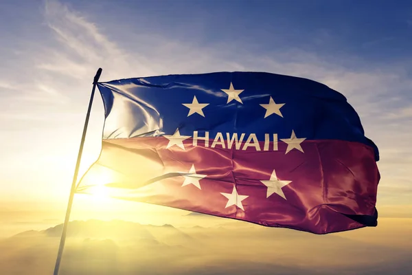 Guvernör Hawaii Flagga Textil Tyg Viftar Den Översta Sunrise Dimma — Stockfoto
