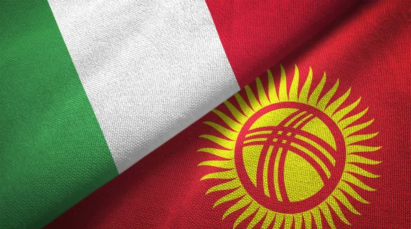 Italia Kirguistán Banderas Juntas Relaciones Tela Textil Textura Tela — Foto de Stock