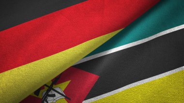 Almanya ve Mozambik iki katlanmış bayrak birlikte