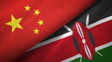 Çin ve Kenya bayrakları bir arada.