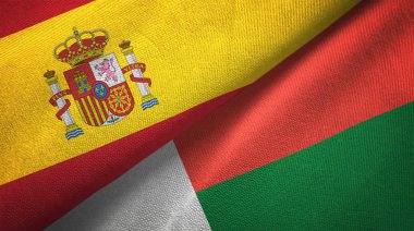 İspanya ve Madagaskar bayrakları bir arada