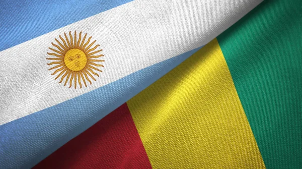 Arjantin ve Gine iki katlanmış bayrak birlikte