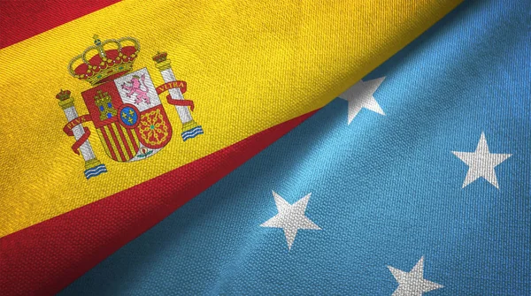 İspanya ve Mikronezya. İki bayraklar bir arada.