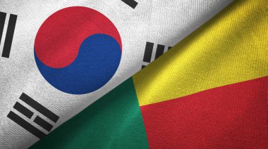 Güney Kore ve Benin bayrakları bir arada. 