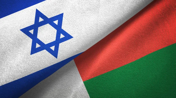 İsrail ve Madagaskar iki katlanmış bayrak birlikte