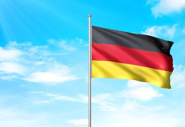 Bandera de Alemania ondeando cielo fondo 3D ilustración — Foto de Stock