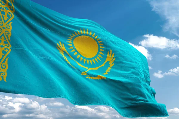 Kazachstan vlag zwaaien hemel achtergrond 3d illustratie — Stockfoto