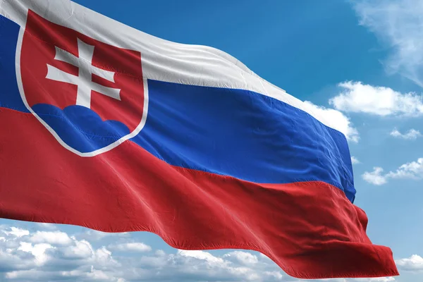 Флаг Словакии на фоне неба 3D иллюстрация — стоковое фото