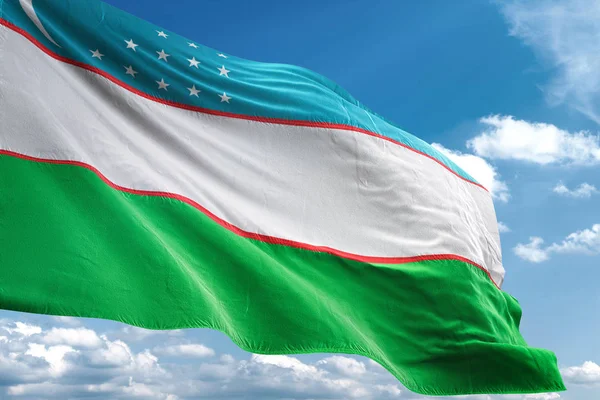 Oezbekistan vlag zwaaien hemel achtergrond 3d illustratie — Stockfoto