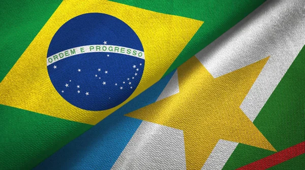 Estado de Roraima e Brasil bandeiras pano têxtil, textura de tecido — Fotografia de Stock