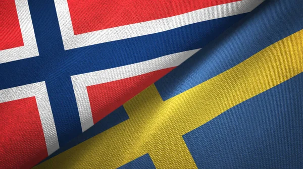 Noruega y Suecia dos banderas tela textil, textura de la tela —  Fotos de Stock