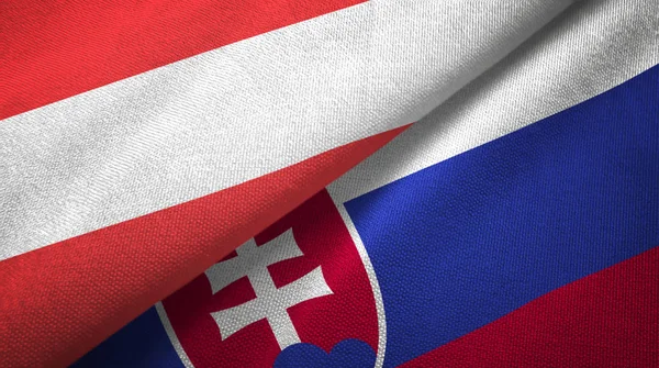 オーストリアとスロバキアの2つの旗織物布、生地の質感 — ストック写真
