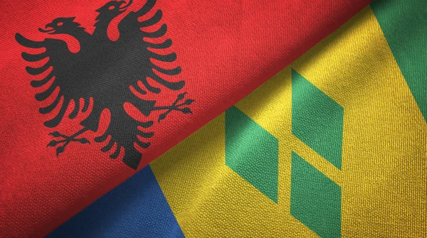 Albania y San Vicente y las Granadinas dos paños textiles banderas — Foto de Stock