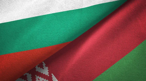 Bulgarije en Wit-Rusland twee vlaggen textiel doek, weefsel textuur — Stockfoto