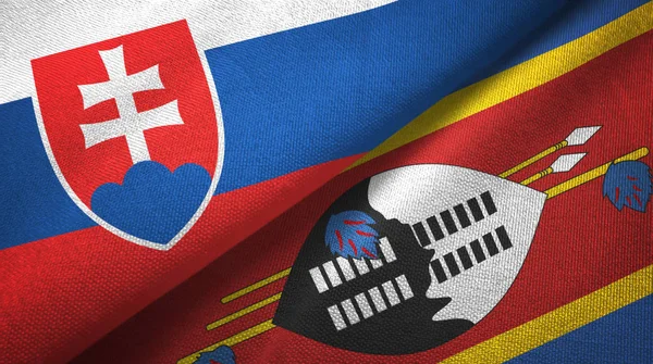 Słowacja i Eswatini Swaziland dwie flagi tkaniny tekstylnej — Zdjęcie stockowe