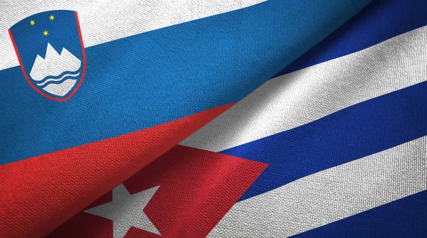 슬로베니아와 쿠바 두 플래그 섬유 천, 직물 질감 — 스톡 사진