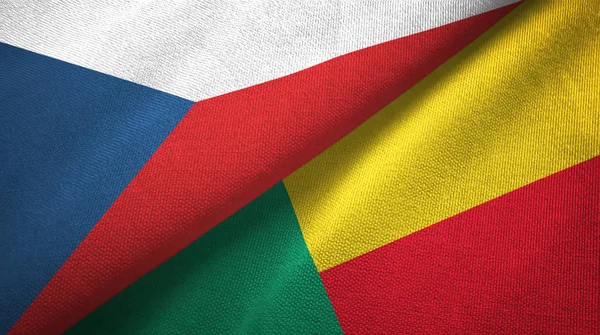 Τσεχική Δημοκρατία και Μπενίν δύο σημαίες ύφασμα υφασμάτων, υφή υφάσματος — Φωτογραφία Αρχείου