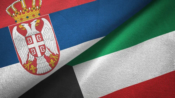 Serbien und Kuwait zwei Flaggen Textiltuch, Textiltextur — Stockfoto