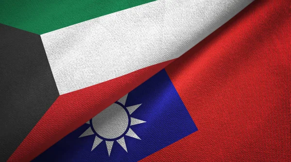 Kuwejt i Tajwan dwie flagi tkanina tekstylna, tekstura tkaniny — Zdjęcie stockowe