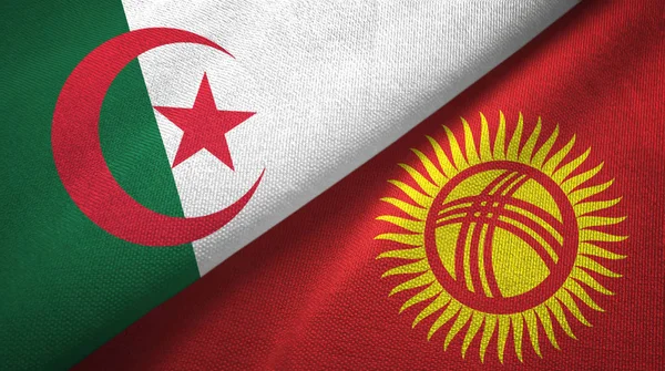 Alžírsko a Kyrgyzstán dvě vlajky textilní tkaniny, textura textilií — Stock fotografie
