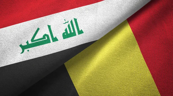 Irak und Belgien zwei Flaggen Textiltuch, Textilstruktur — Stockfoto