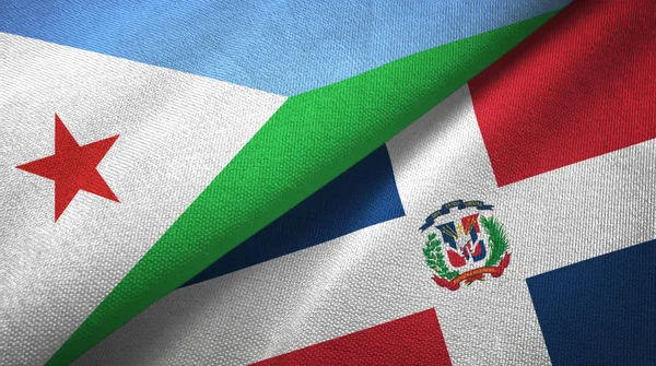 Djibouti en Dominicaanse Republiek twee vlaggen textiel doek, weefsel textuur — Stockfoto