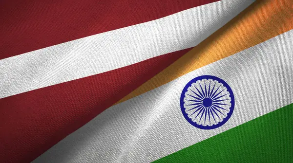 拉脱维亚和印度两旗纺织布，织物质地 — 图库照片