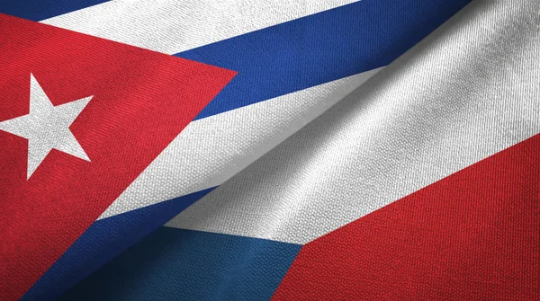 Cuba e Repubblica Ceca due bandiere tessuto, tessitura tessuto — Foto Stock