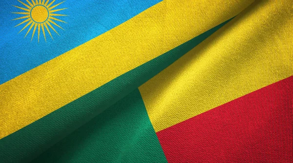 Rwanda en Benin twee vlaggen textiel doek, weefsel textuur — Stockfoto