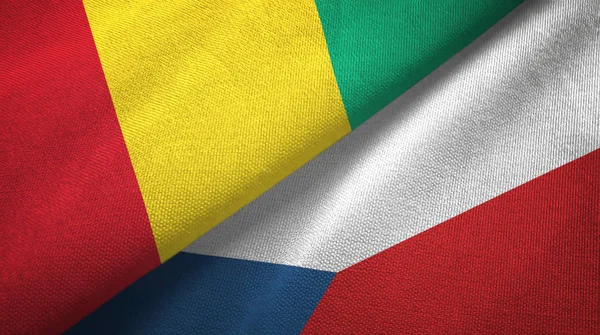 Guinee en Tsjechische Republiek twee vlaggen textiel doek, weefsel textuur — Stockfoto