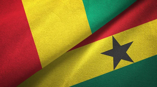 Guinea und ghana zwei flaggen textiltuch, textur — Stockfoto