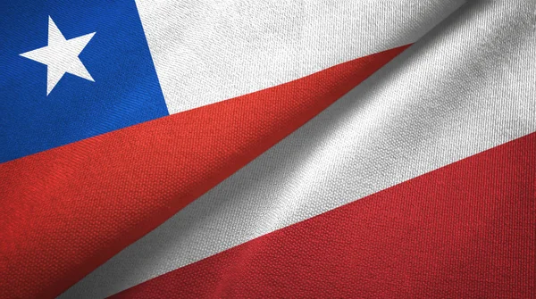 Chili en Polen twee vlaggen textiel doek, weefsel textuur — Stockfoto