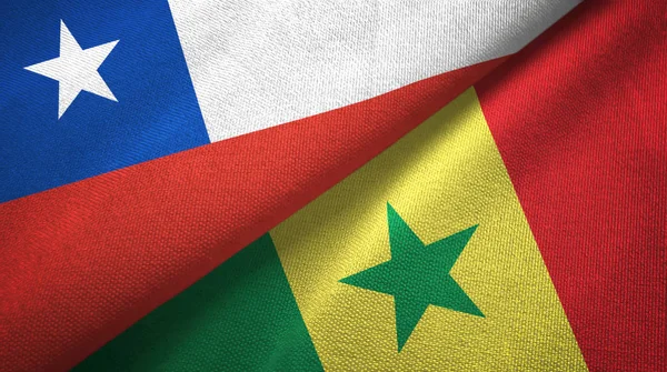 Chili en Senegal twee vlaggen textiel doek, stof textuur — Stockfoto