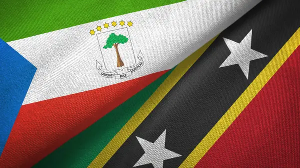 Guiné Equatorial e São Cristóvão e Nevis duas bandeiras tecido — Fotografia de Stock
