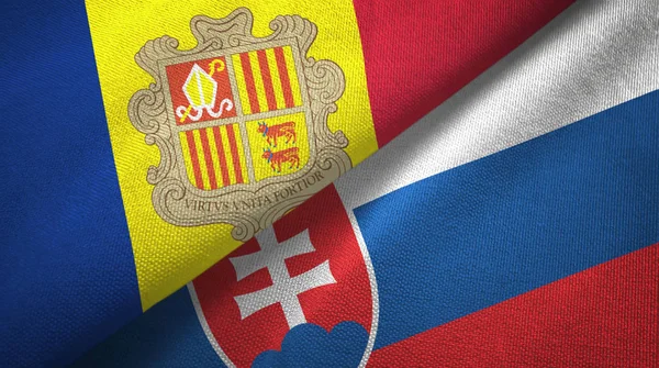 Andorra e Eslováquia duas bandeiras pano têxtil, textura de tecido — Fotografia de Stock