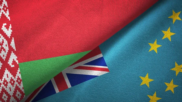 Bielorrusia y Tuvalu dos banderas tela textil, textura de la tela — Foto de Stock