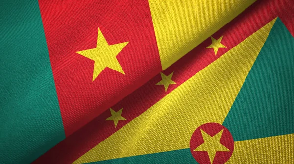 Kameroen en Grenada twee vlaggen textiel doek, weefsel textuur — Stockfoto
