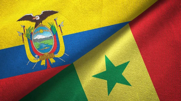 Ecuador och Senegal två flaggor textil trasa, tyg textur — Stockfoto