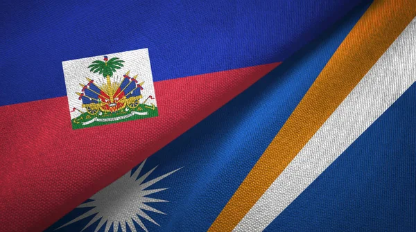 Haiti e Isole Marshall due bandiere tessuto, tessitura tessuto — Foto Stock