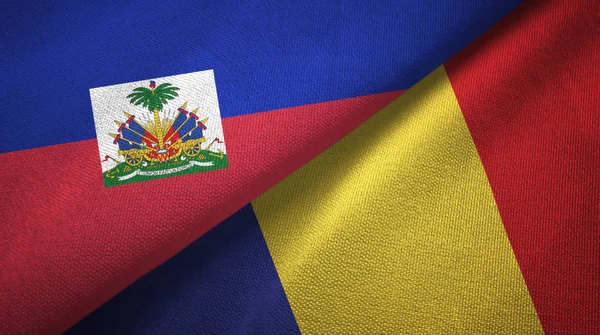 Haiti ve Romanya iki bayraklar tekstil kumaş, kumaş doku