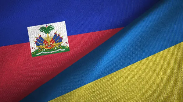Haiti ve Ukrayna iki bayraklar tekstil kumaş, kumaş doku