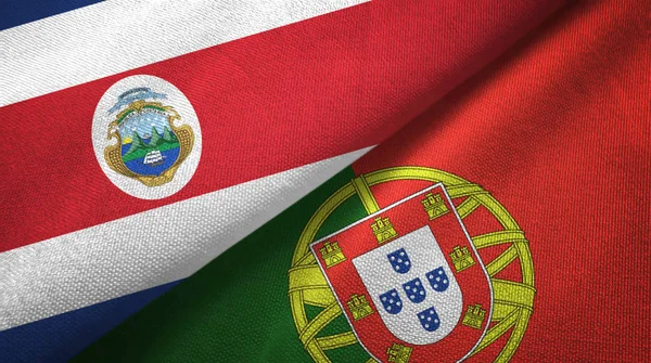 Costa Rica och Portugal två flaggor textil tyg, tyg konsistens — Stockfoto