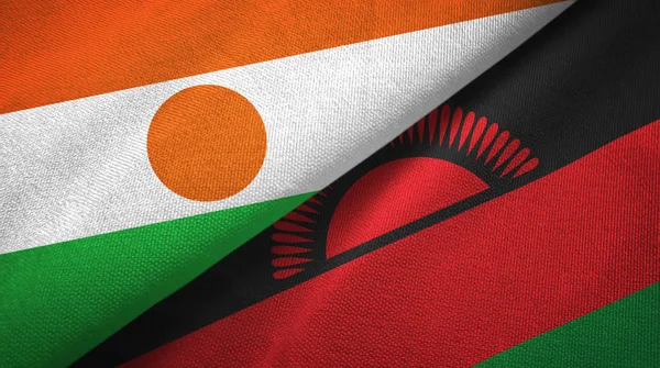 Νίγηρας και Μαλάουι δύο σημαίες ύφασμα υφασμάτων, υφή υφάσματος — Φωτογραφία Αρχείου