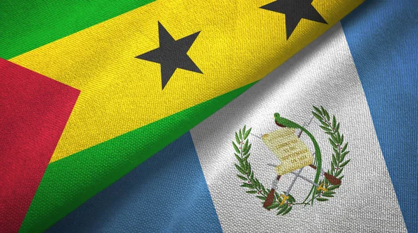 Santo Tomé y Príncipe y Guatemala dos banderas — Foto de Stock