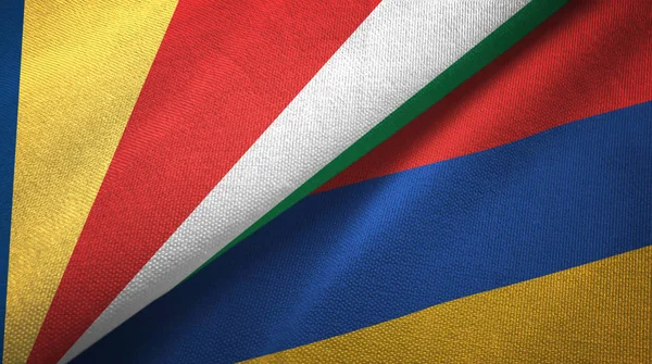 Seychelles et Arménie deux drapeaux tissu textile, texture du tissu — Photo